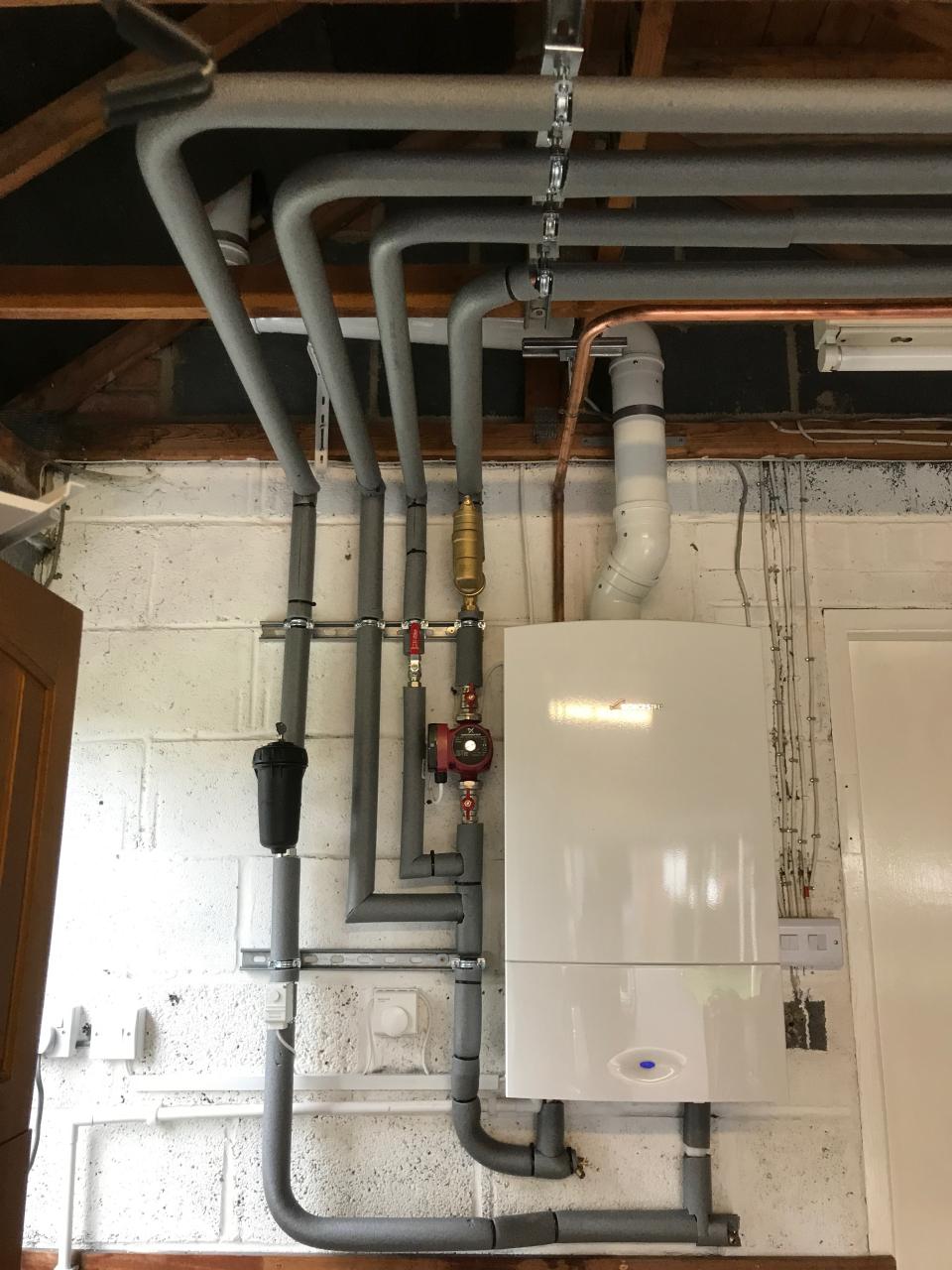 Worcester 30CDi conventional boiler in garage